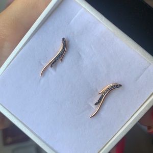 •Rose gold & black ear crawler earrings